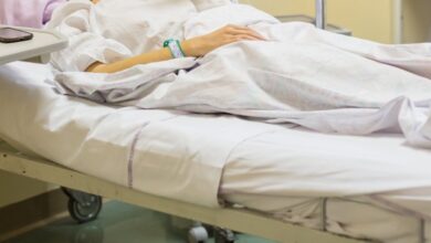 Photo of Usó un imán para tratar de matar a su esposa, que tenía una válvula en la cabeza