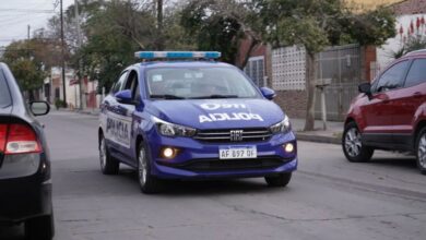 Photo of Video: En Córdoba, una mujer dio a luz en plena calle y debió ser trasladada