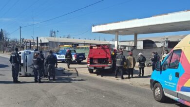 Photo of Accidente en Córdoba: chocó una camioneta y el conductor quedó atrapado