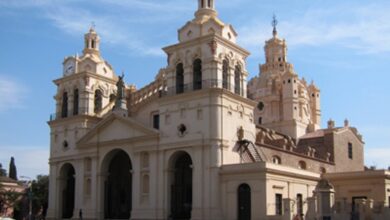 Photo of Amenaza de bomba en la Catedral: operativo, evacuados y fuerte despliegue en el centro