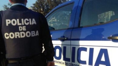 Photo of Muerto de un cuchillazo en plena calle: detienen a un hombre de 71 años por el crimen