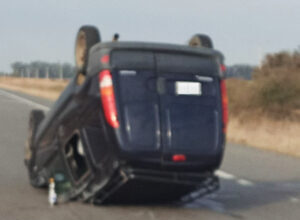 Photo of VUELCO EN AUTOPISTA 19 CERCA DE LA FRANCIA: TRES MUJERES RESULTARON CON LESIONES LEVES