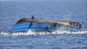 Photo of Al menos 45 migrantes africanos murieron al volcarse un barco frente a Yemen