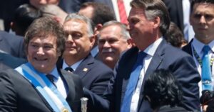Photo of Jair Bolsonaro pidió asilo político a Javier Milei en Argentina