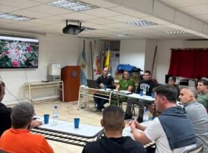 Photo of AUTORIDADES MUNICIPALES ARTICULAN ACCIONES DE PREVENCIÓN CON BOMBEROS VOLUNTARIOS