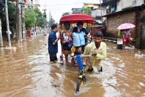 Photo of Inundaciones en India dejan al menos 32 muertos y más de 50 desaparecidos