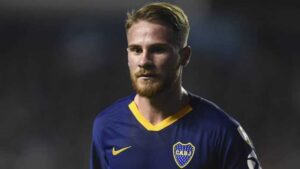 Photo of Alexis Mac Allister apuntó contra Riquelme por su salida de Boca: «Era mi ídolo»