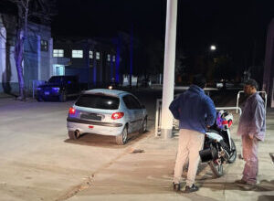 Photo of ACCIDENTE DE TRÁNSITO EN LAS VARILLAS DEJÓ A UNA JOVEN CON LESIONES RESERVADAS