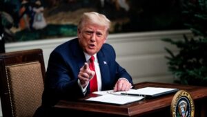 Photo of Trump anuncia ataque de EE.UU. a un “barco con drogas” desde Venezuela