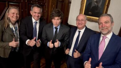 Photo of Tras la derrota, Javier Milei convoca a una «mesa política nacional»
