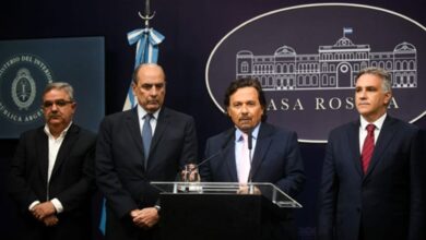 Photo of Un gobernador cuestionó a Javier Milei: “Me cagaron con las obras y en lo electoral”