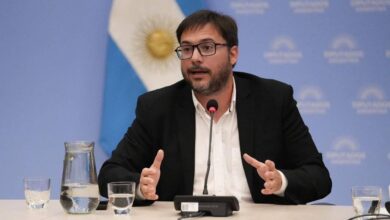 Photo of Agost Carreño: «Si Karina Milei no concurre el reglamento permite conducirla por la fuerza pública»