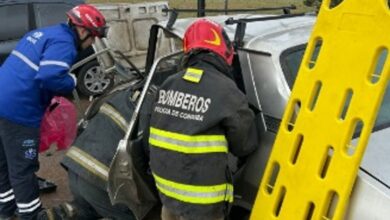 Photo of Córdoba: rescatan a un hombre que quedó atrapado en su vehículo