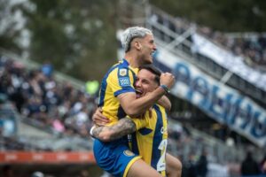 Photo of Central se destapó y goleó a Gimnasia en el Bosque