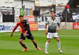Photo of Colón no cambia el semblante y perdió ante Estudiantes (BA)