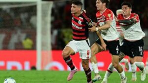 Photo of En un partido cuesta arriba, Estudiantes perdió por la mínima ante Flamengo y definirá la serie en La Plata