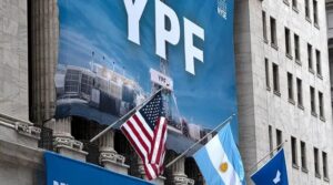 Photo of Uruguay apoyará a Argentina en la causa por YPF como «amicus curiae»