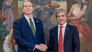 Photo of Luis Caputo viaja este viernes a Estados Unidos para reunirse con Scott Bessent