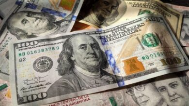 Photo of Fuerte suba del dólar: el oficial roza su récord este viernes