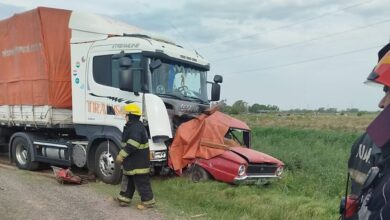 Photo of Choque entre un camión y un Ford Falcon en el interior de Córdoba: un muerto