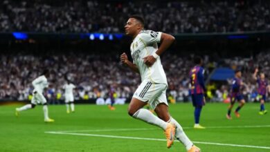 Photo of Real Madrid le gana al Barcelona en el Bernabéu. Mastantuono en el banco