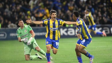 Photo of Rosario Central se lo dio vuelta a River y festejó en Arroyito