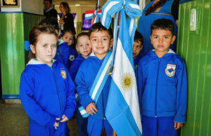 Photo of LAS VARILLAS CELEBRÓ LOS 75 AÑOS DEL JARDÍN DE INFANTES BARTOLOMÉ MITRE