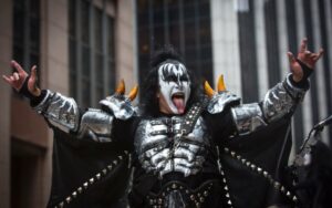 Photo of Gene Simmons sufrió un accidente automovilístico en Malibú pero ya se encuentra bien