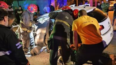 Photo of Accidente en Córdoba: Bomberos de la Policía rescataron a un hombre atrapado