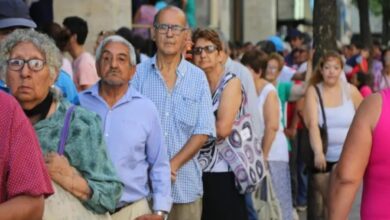 Photo of La canasta básica de las personas mayores se cubre con 586 mil pesos