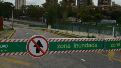 Photo of La Municipalidad de Córdoba interrumpió el paso en la avenida Costanera por la tormenta