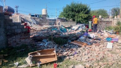 Photo of Susto en Villa El Libertador: colapsó el techo de una casa y tres personas quedaron atrapadas