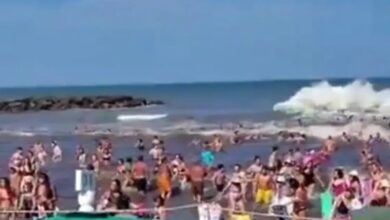 Photo of Un muerto y más de 30 heridos por una ola gigante que impactó en Santa Clara del Mar
