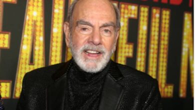 Photo of Neil Diamond cumple 85 años: su legado musical que sigue inspirando cine y tributos