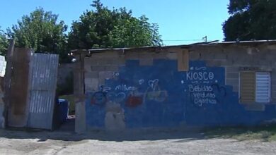 Photo of Vecinos de Miralta continúan con su reclamo: “Las casas se empezaron a partir”