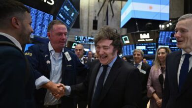 Photo of El riesgo país rompió el piso de 500 puntos y registra su menor nivel desde 2018