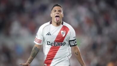 Photo of River ríe al ritmo de Juanfer: doblete magistral y fin de la racha en el Monumental