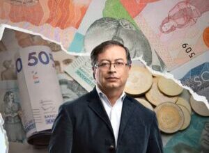 Photo of Petro anunció un aumento del 23,7 % del salario mínimo y crecen las críticas en Colombia