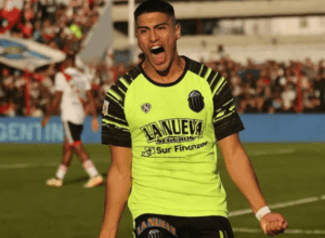 Photo of Colón apunta al sector derecho y mira a Mauro Peinipil como alternativa clave