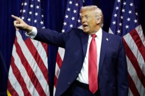 Photo of Trump dijo que tomará Groenlandia «por las malas» si no alcanza un acuerdo