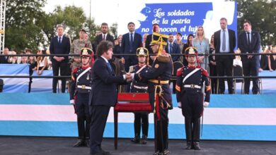 Photo of Javier Milei: «El sable corvo es más que un objeto histórico, es un emblema nacional“