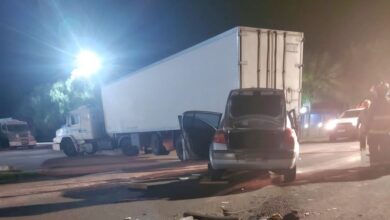 Photo of Córdoba: una mujer chocó contra un camión y está grave