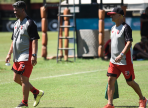 Photo of Newell’s apunta a Riestra con urgencias compartidas: semana corta y posibles cambios en el once