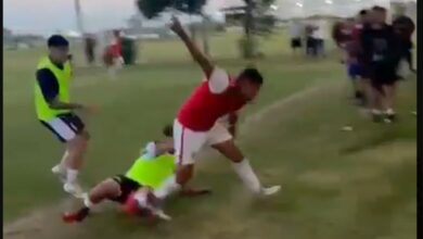 Photo of Batalla campal en la UCFA: suspendieron un partido por una pelea entre jugadores