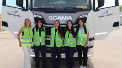 Photo of Mujeres al volante de camiones: lanzan en Argentina una academia para conductoras