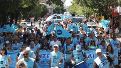 Photo of Docentes provinciales rechazaron la propuesta salarial y harán un paro de 48 horas