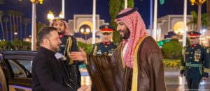Photo of Ucrania y Arabia Saudita firmaron un acuerdo para cooperar en defensa ante drones