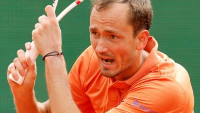 Photo of Humillación histórica en Montecarlo: Berrettini borró de la cancha a un Medvedev descontrolado