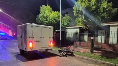 Photo of Córdoba: perdió el control de su moto y falleció tras impactar contra un árbol