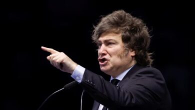 Photo of Cae la confianza en Milei: fuerte baja en abril y suma cinco meses de retroceso